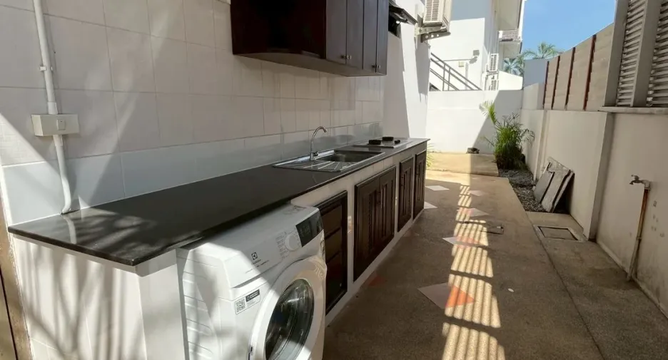 For rent 4 bedrooms house in Bang Lamung, Chonburi