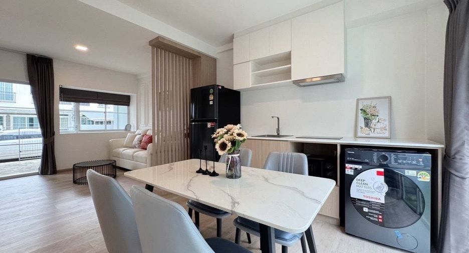 Haus zur Miete mit 2 Zimmer in Prawet, Bangkok