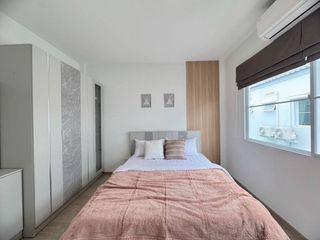 Haus zur Miete mit 2 Zimmer in Prawet, Bangkok
