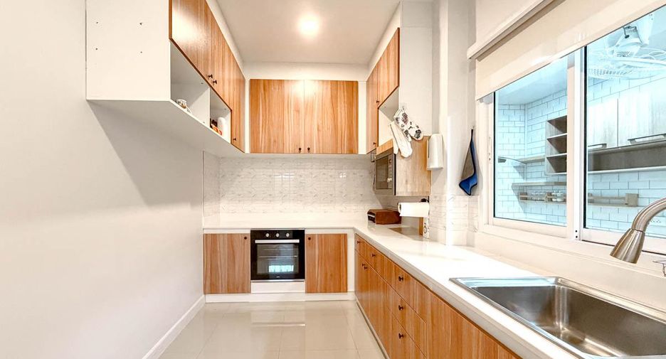À vendre 4 chambres maison à Bang Lamung, Chonburi