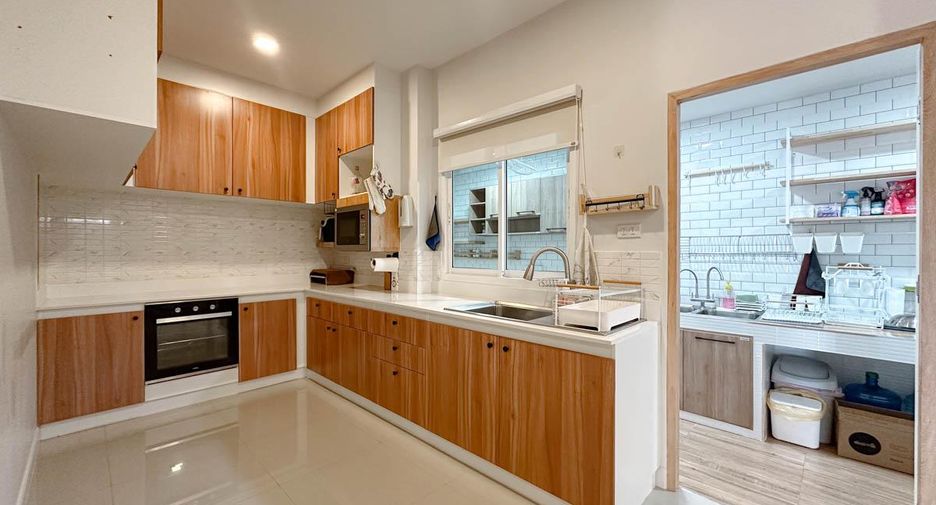 À vendre 4 chambres maison à Bang Lamung, Chonburi