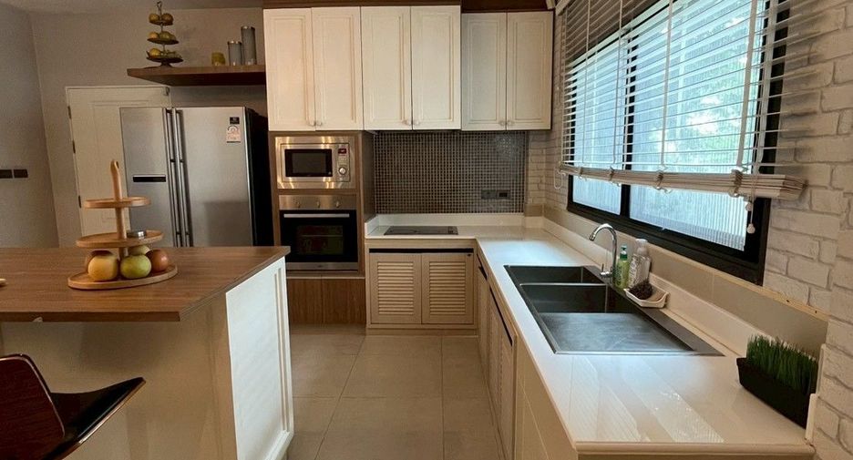 For rent 3 ベッドルーム house in Bang Lamung, Chonburi