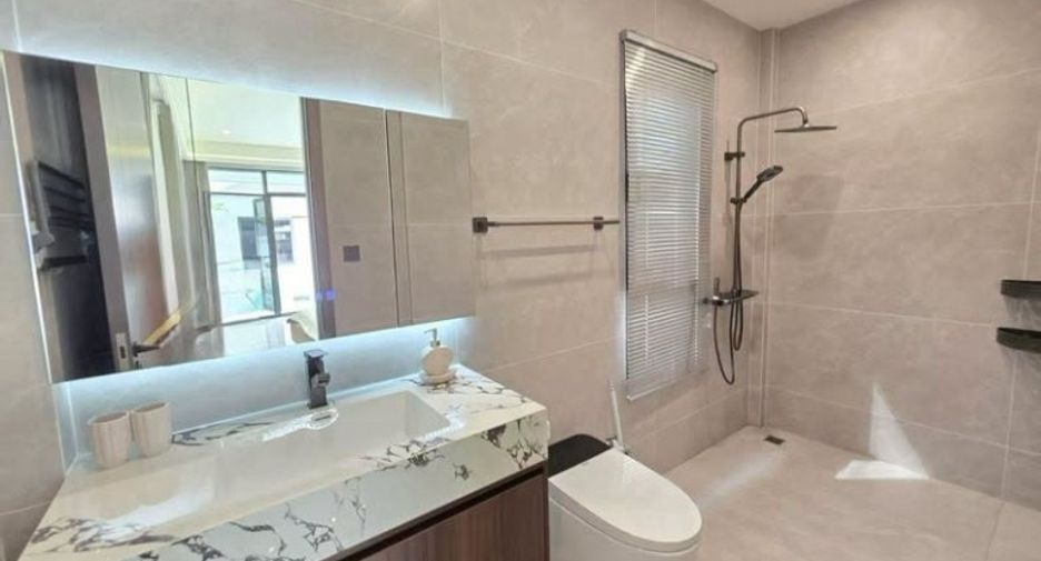 À vendre 6 chambres maison à Bang Lamung, Chonburi