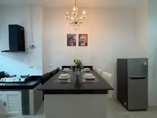 出租 4 卧室 联排别墅 在 Bang Lamung, Chon Buri