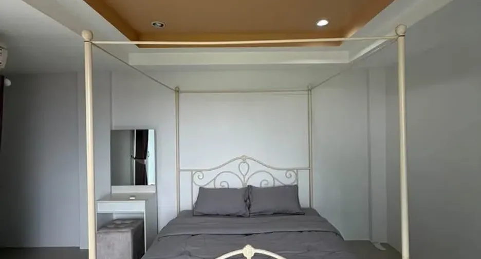 出租 4 卧室 联排别墅 在 Bang Lamung, Chon Buri