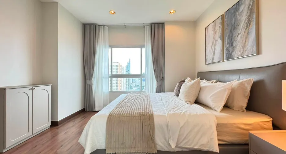 For sale and for rent 2 bedrooms condo in Khlong San, Bangkok