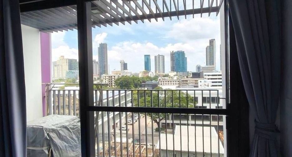 For rent 1 bed condo in Watthana, Bangkok