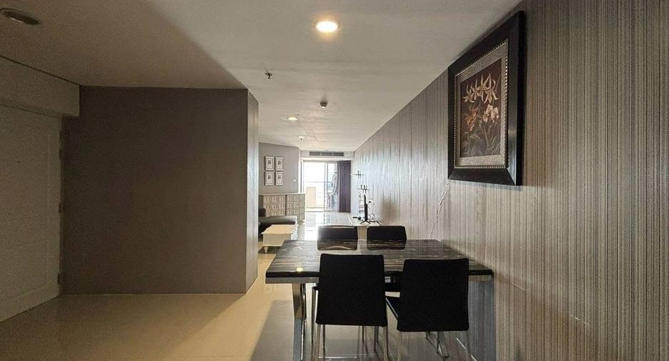 Condo en alquiler de 2 habitaciones en Khlong Toei, Bangkok