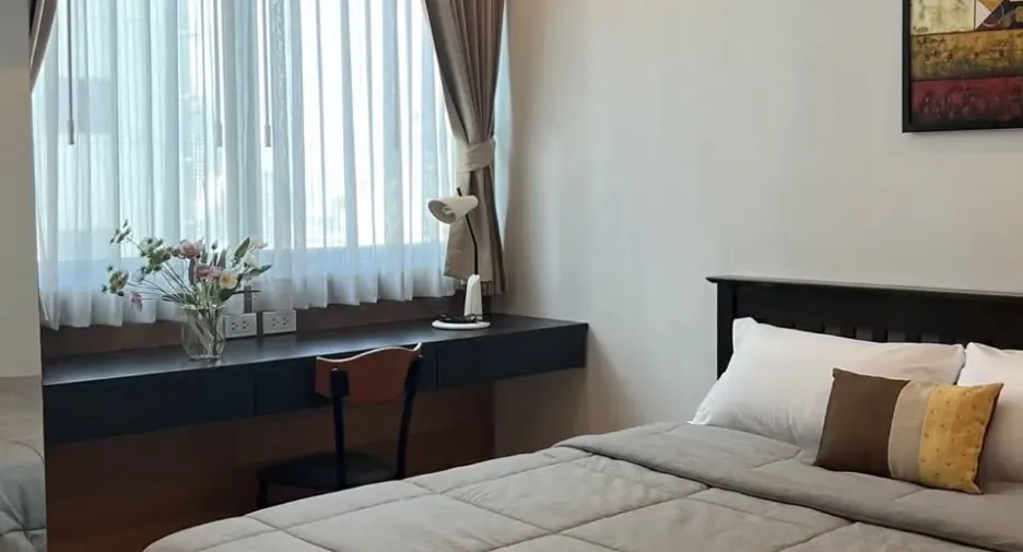 For rent 2 bedrooms condo in Pathum Wan, Bangkok