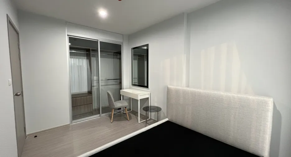 For sale 1 Beds condo in Bang Phlat, Bangkok