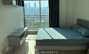 出租 2 卧室 公寓 在 Huai Khwang, 曼谷