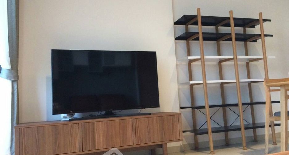 For sale 1 bed condo in Khlong Toei, Bangkok