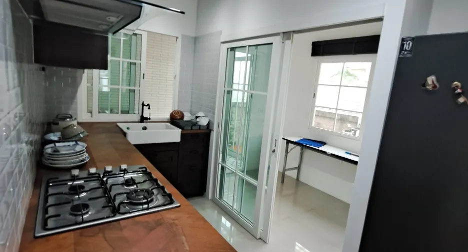 For rent 4 bedrooms house in Bueng Kum, Bangkok