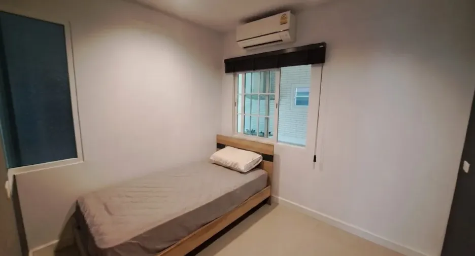 For rent 4 bedrooms house in Bueng Kum, Bangkok