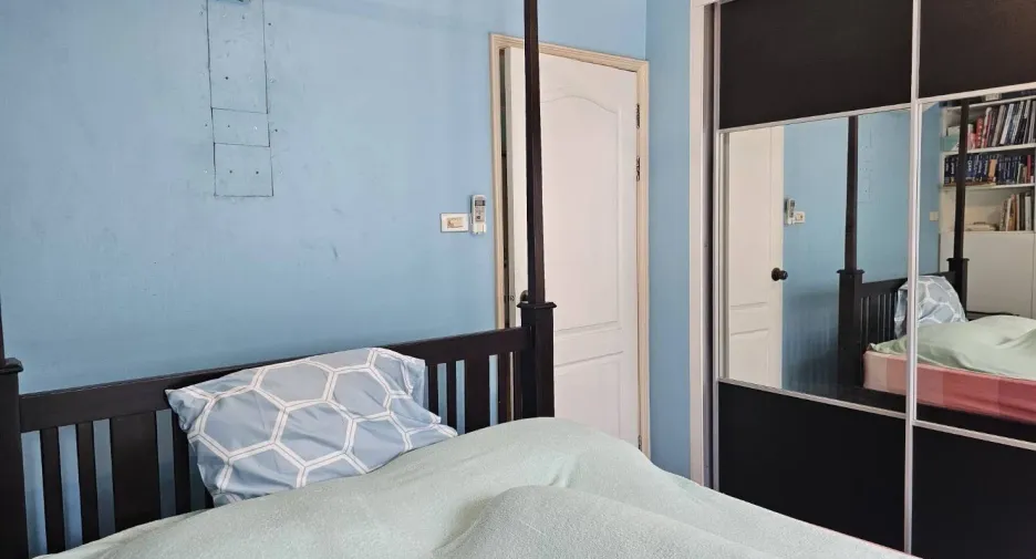For rent 1 bed condo in Yan Nawa, Bangkok