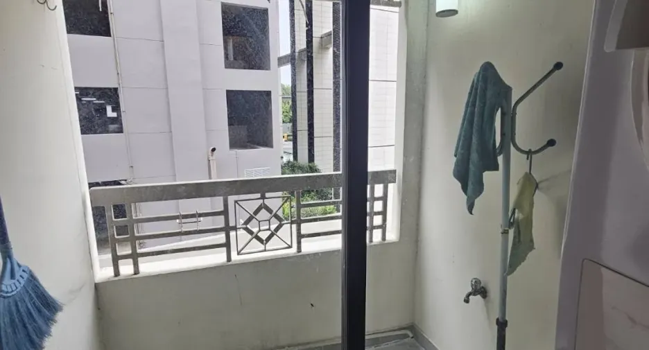 For rent 1 bed condo in Yan Nawa, Bangkok