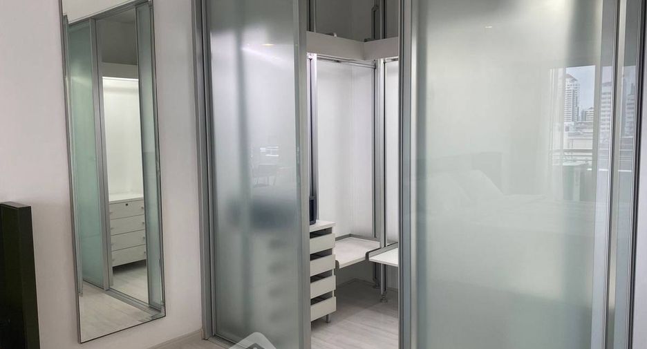 For rent 1 bed condo in Watthana, Bangkok