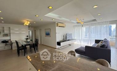 For rent 3 bedrooms condo in Huai Khwang, Bangkok