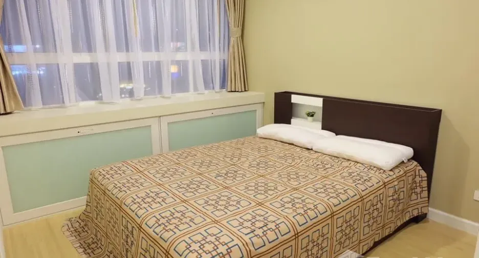 For rent 1 bed condo in Huai Khwang, Bangkok