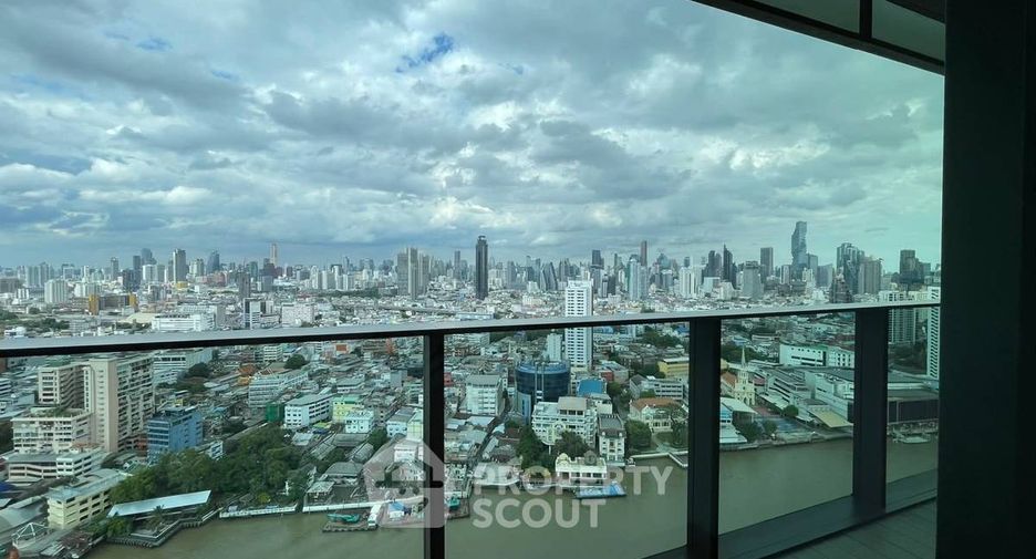 À louer 3 chambres condo à Khlong San, Bangkok