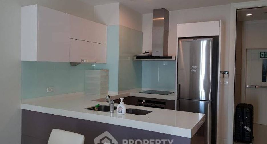 For rent 3 bedrooms condo in Pathum Wan, Bangkok