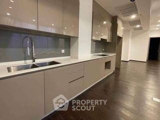 For rent 4 bedrooms condo in Bang Na, Bangkok