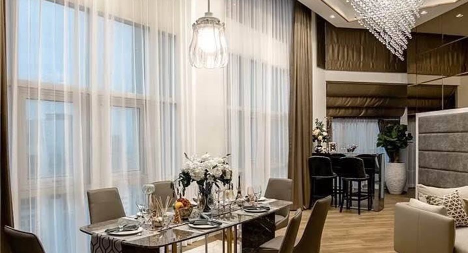 For rent 2 bedrooms condo in Huai Khwang, Bangkok
