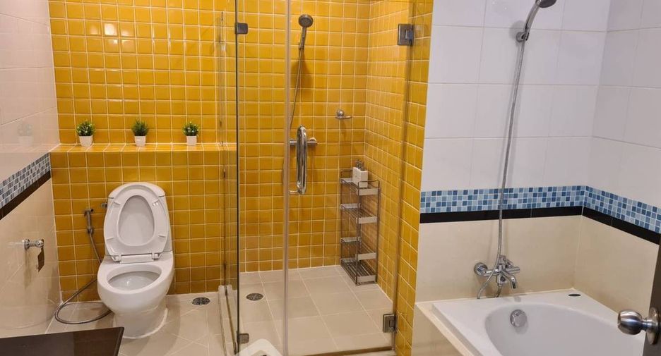 Wohnung zur Miete mit 2 Zimmer in Khlong Toei, Bangkok