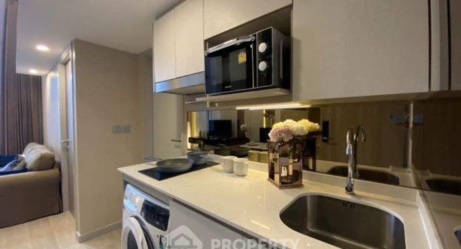 For rent 2 bedrooms condo in Sathon, Bangkok