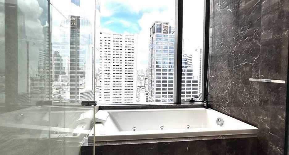 À louer 2 chambres condo à Bang Rak, Bangkok