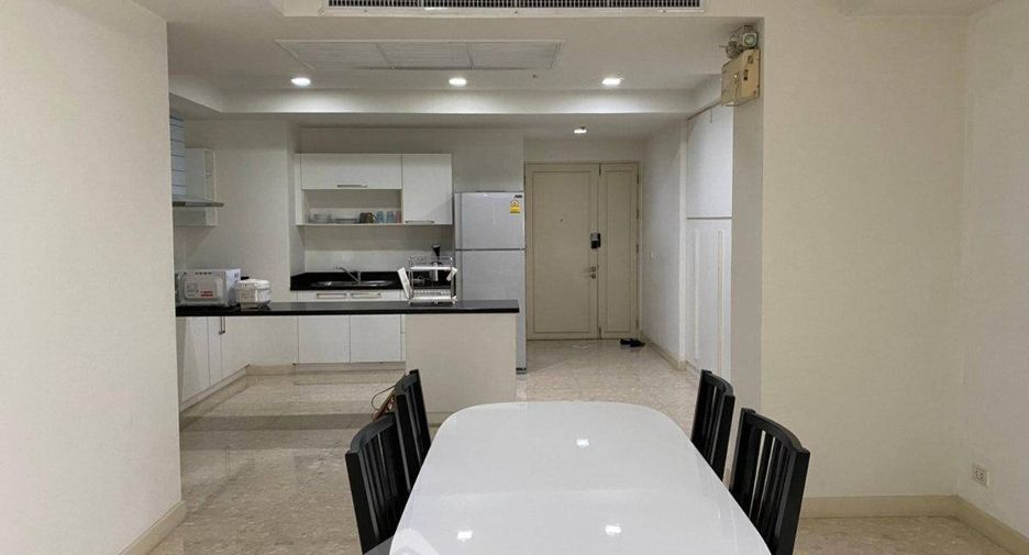 Condo en alquiler de 2 habitaciones en Khlong Toei, Bangkok