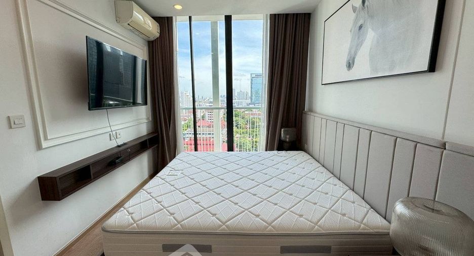 For rent 2 bedrooms condo in Watthana, Bangkok