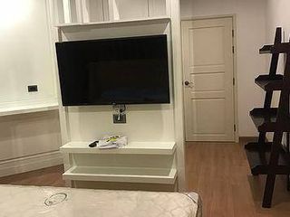 For rent 3 bedrooms condo in Huai Khwang, Bangkok