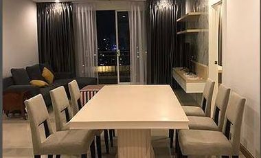 À louer 3 chambres condo à Huai Khwang, Bangkok
