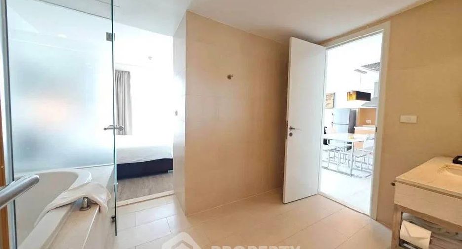For rent 1 bed condo in Sathon, Bangkok