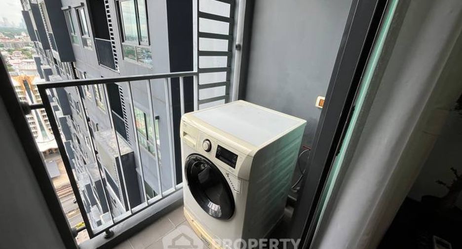 For sale 1 bed condo in Phra Khanong, Bangkok
