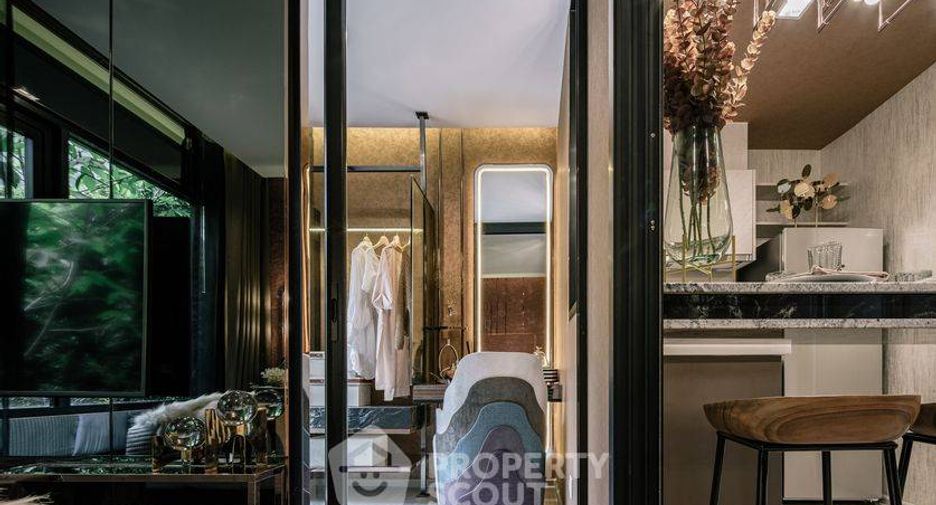 For sale 1 bed condo in Thon Buri, Bangkok