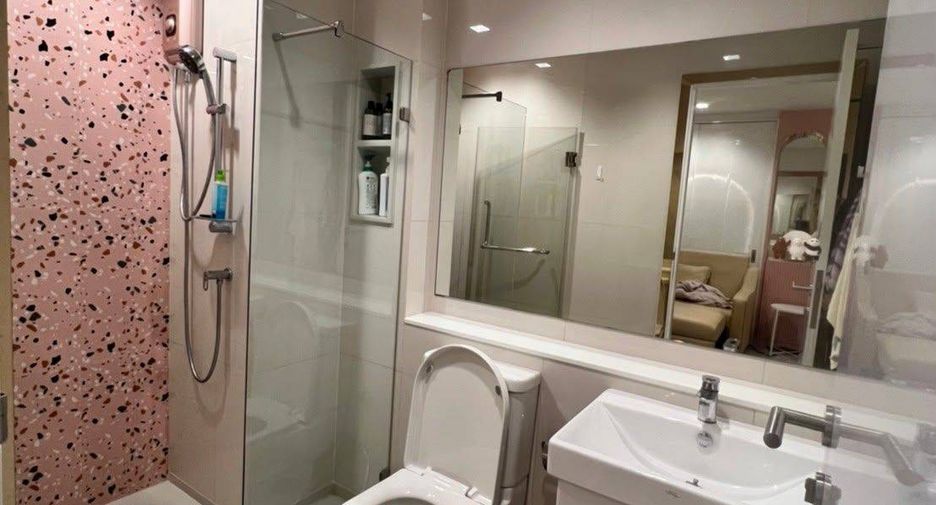 Продажа 1 кровать кондо в Хуаи Кхщанг, Бангкок