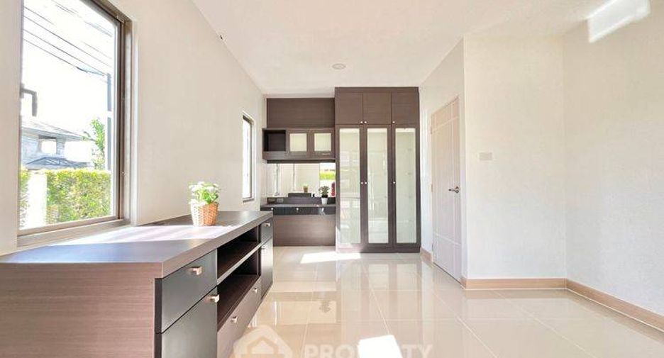 出售 4 卧室 独立屋 在 Mueang Chon Buri, Chon Buri