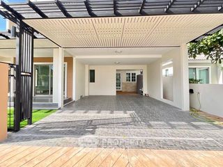 出售 4 卧室 独立屋 在 Mueang Chon Buri, Chon Buri