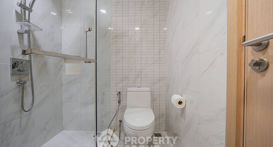 For sale 2 bedrooms condo in Watthana, Bangkok