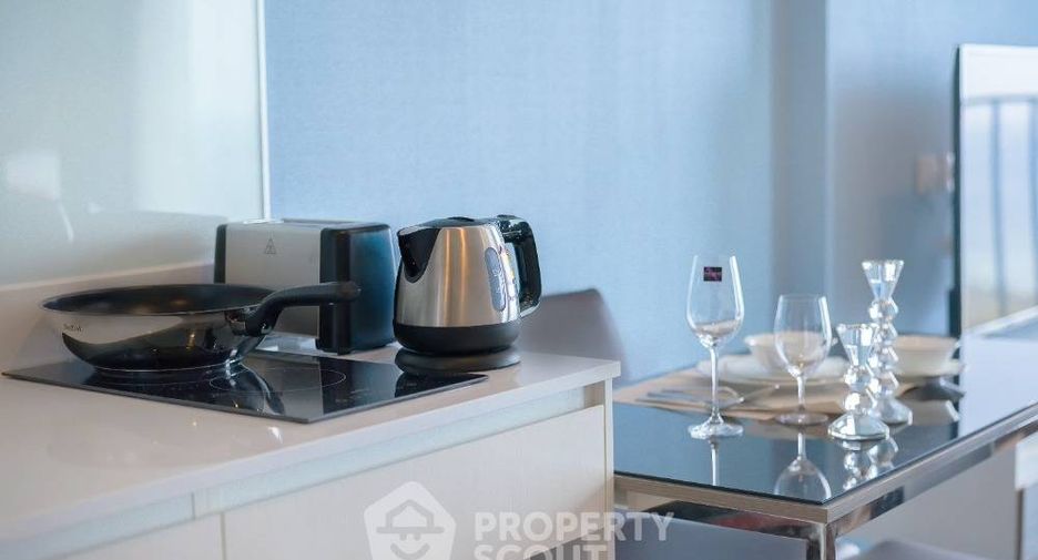 For sale 1 bed condo in Si Racha, Chonburi