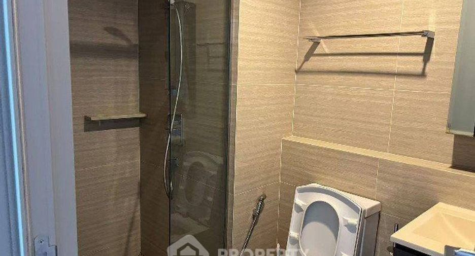 Продажа 2 спальни кондо в Хуаи Кхщанг, Бангкок