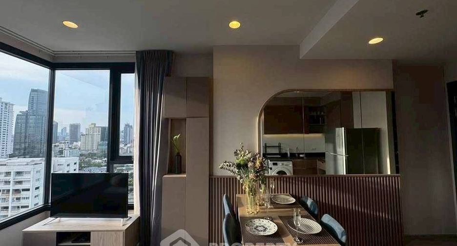 Condo en alquiler y en venta de 2 habitaciones en Watthana, Bangkok