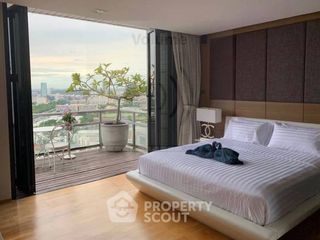 For rent and for sale 5 bedrooms condo in Pathum Wan, Bangkok