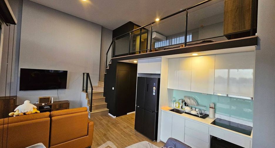 À vendre 2 chambres condo à Huai Khwang, Bangkok