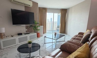 Condo en venta de 2 habitaciones en Huai Khwang, Bangkok