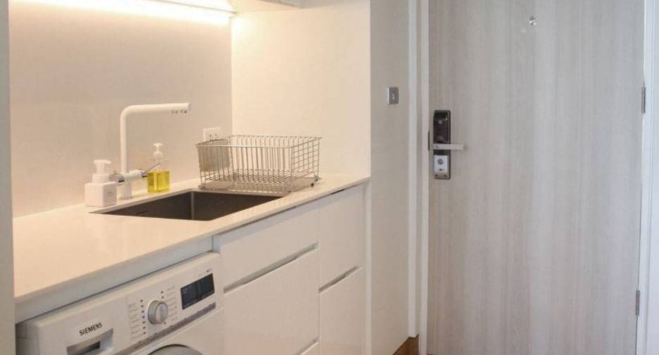 À vendre 2 chambres condo à Khlong Toei, Bangkok