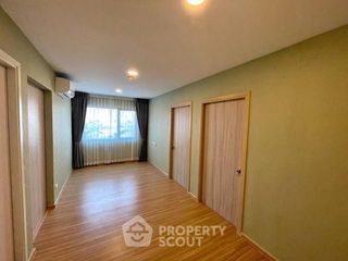 For sale 2 bedrooms condo in Wang Thonglang, Bangkok