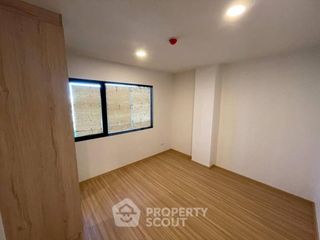 For sale 2 bedrooms condo in Wang Thonglang, Bangkok